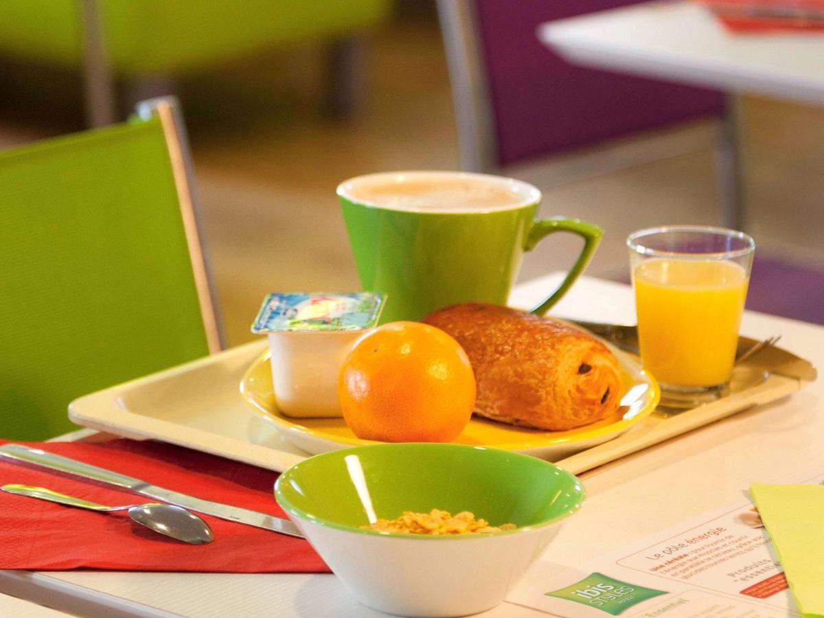 ホテル Ibis Styles Bourg En Bresse エクステリア 写真