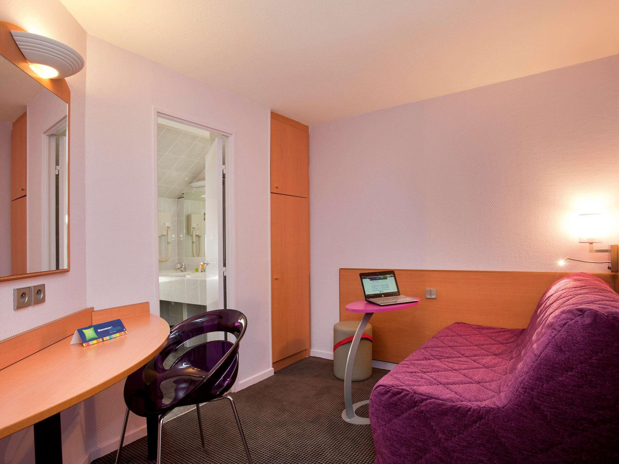 ホテル Ibis Styles Bourg En Bresse エクステリア 写真