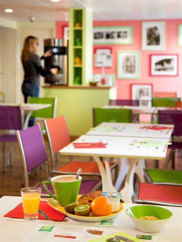 ホテル Ibis Styles Bourg En Bresse エクステリア 写真