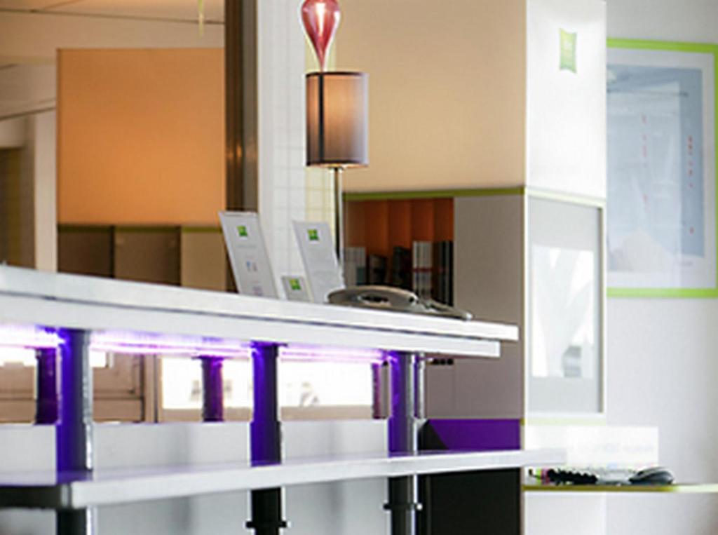 ホテル Ibis Styles Bourg En Bresse インテリア 写真