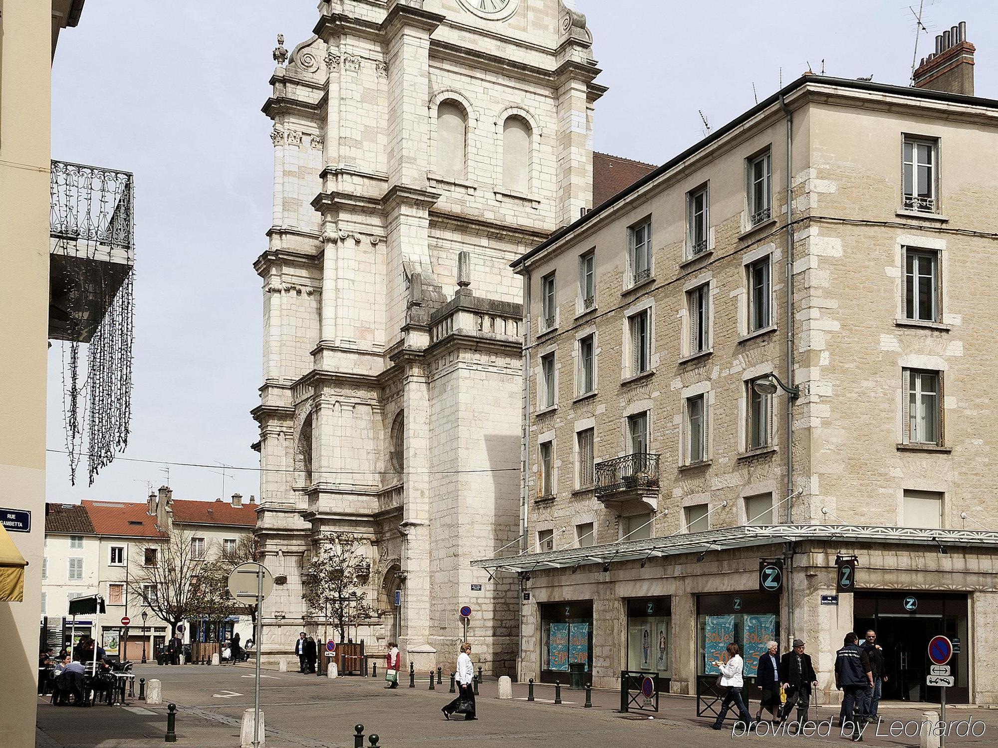 ホテル Ibis Styles Bourg En Bresse エクステリア 写真