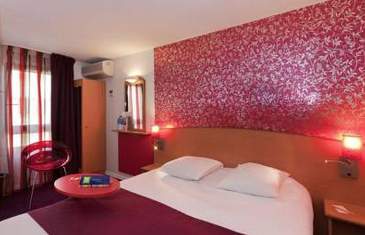 ホテル Ibis Styles Bourg En Bresse 部屋 写真