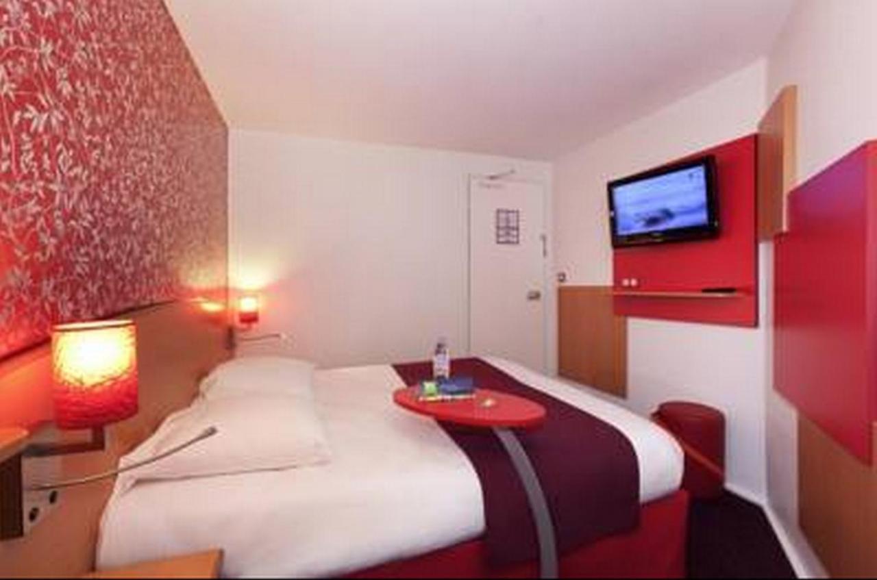 ホテル Ibis Styles Bourg En Bresse 部屋 写真